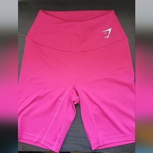 8" GYMSHARK HOT PINK BIKE SHORTS